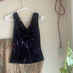 Y2K/90’s black velvet tank